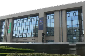 Brusel kvůli vysokým deficitům navrhuje řízení se sedmi zeměmi. Včetně Slovenska