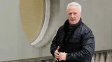 Schumacherův otec Rolf míří do nemocnice