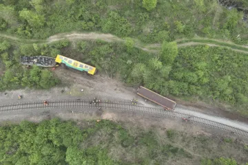 U Klínce vykolejil prázdný regionální vlak. Rozjel se samovolně a urazil pět kilometrů