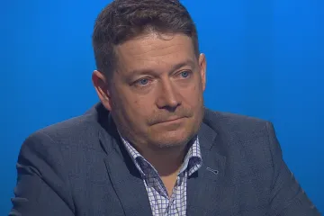 Poslanci zahájí druhou schůzi sněmovny