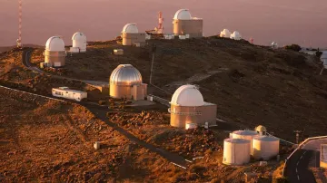 Prstenec dalekohledů na observatoři La Sila