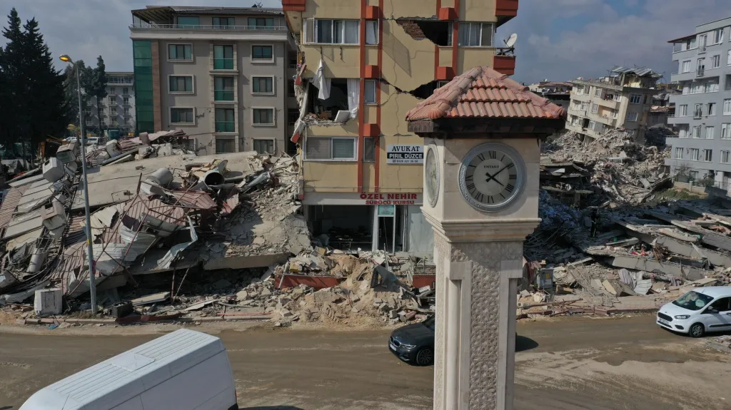 Následky zemětřesení ve městě Antakya