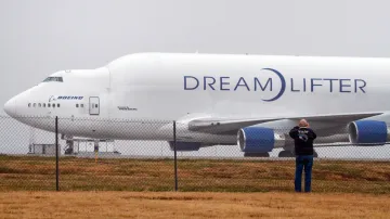 Dreamlifter na letišti James Jabara