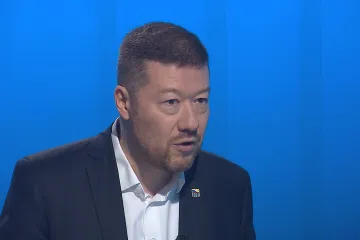 Teď nemáme jinou alternativu než ruský plyn. Vláda by měla skončit, řekl Okamura v Interview ČT24