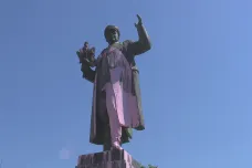 Koněvovu sochu někdo opět polil barvou, připomněl jeho roli v letech 1956 a 1968