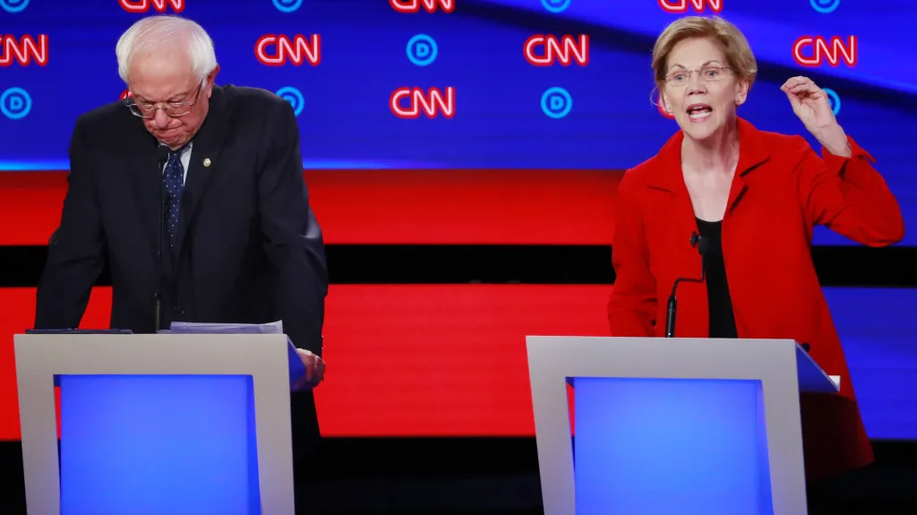 Bernie Sanders a Elizabeth Warrenová