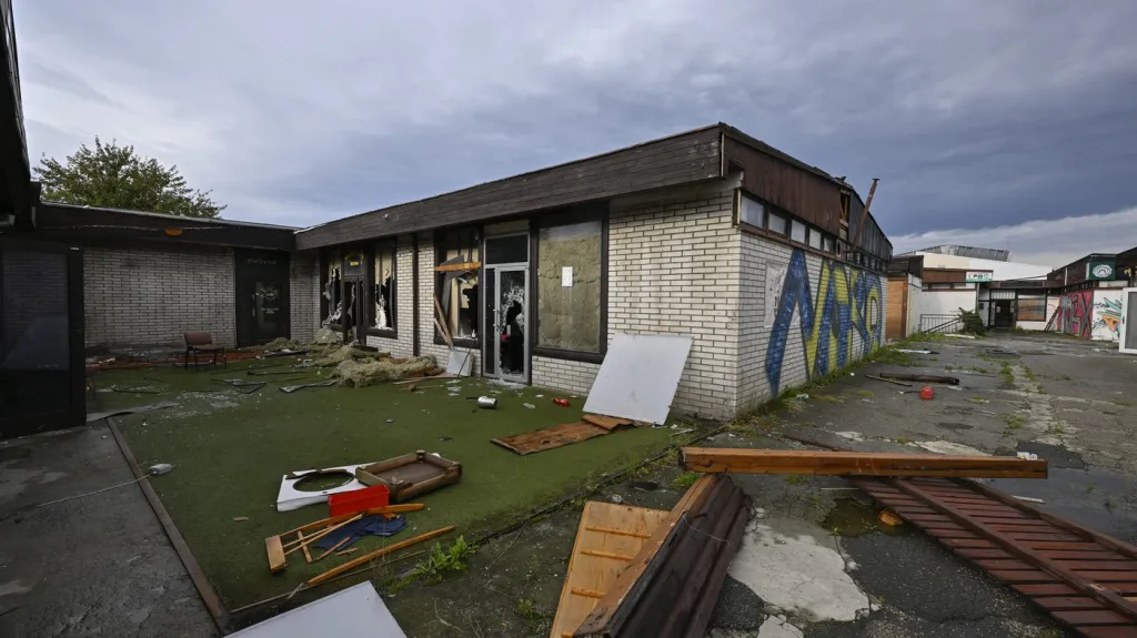 Likvidace zastaralých provozoven v lokalitě zvané Šmoulí město