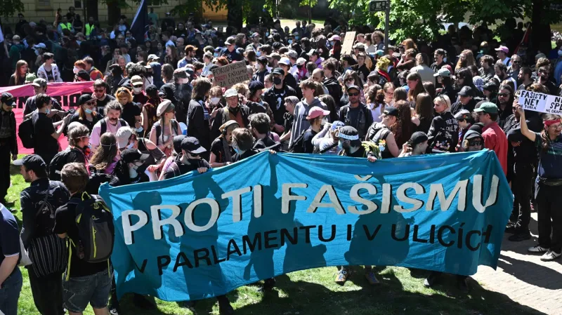 Prvomájová demonstrace proti fašismu