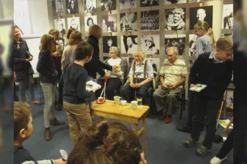 Ještěže jsme jiná generace. Školáci a pamětníci připravují hru o válce