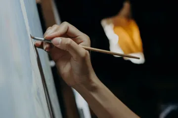 Část umělců v Irsku bude dostávat základní příjem. Navždy to ale není