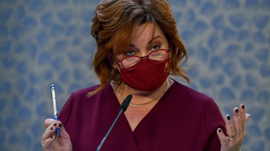 Ministryně financí Alena Schillerová (za ANO)