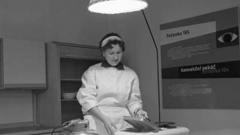 Remoska z roku 1959 (Pečenka 165)