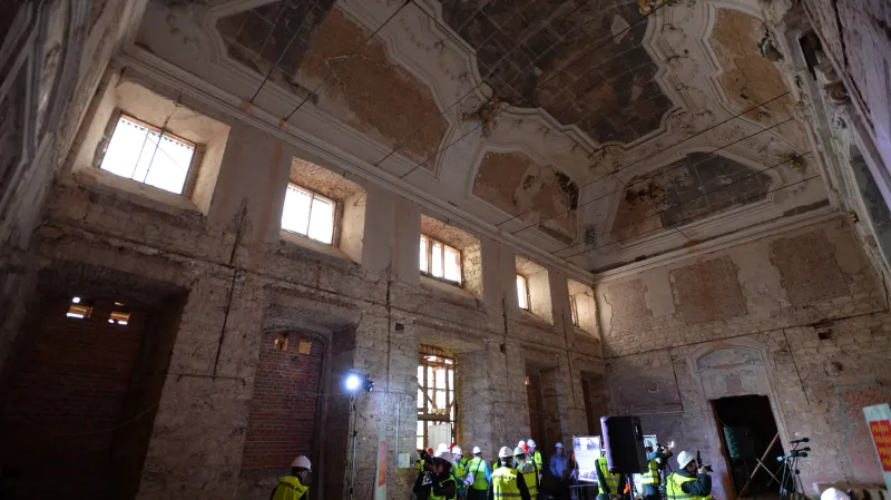 Nitro Šlechtovy restaurace se otevřelo také o dvacet let později při návštěvě primátorky Krnáčové