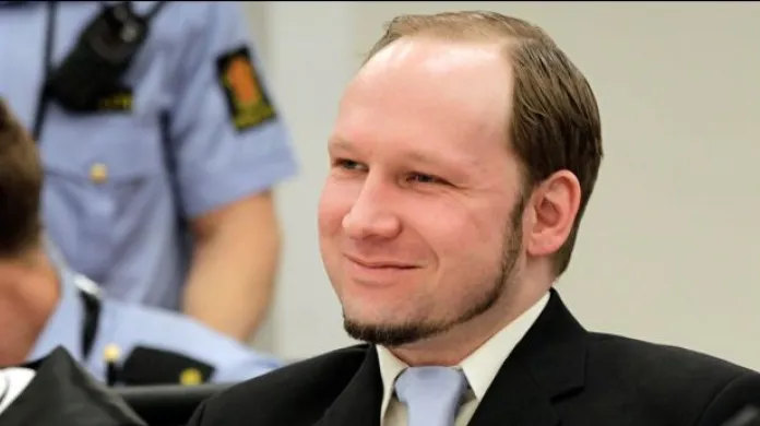 Obhájce žádá pro Breivika co nejmírnější trest