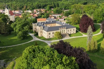 Zámecký park v Čechách pod Kosířem čelí vandalům. Zkrátil proto otevírací dobu
