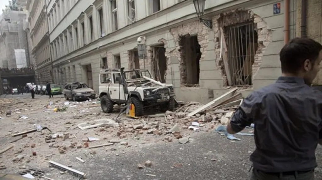 Výbuch v Divadelní ulici