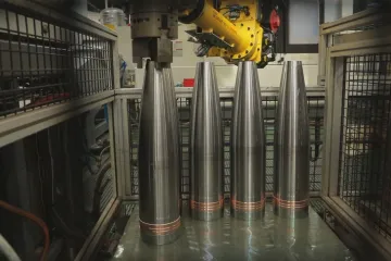 Ukrajina čeká na munici z Evropy. Unie se zatím pře, kde ji nakoupit