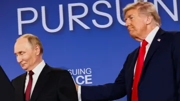 Tisková konference po summitu mezi Donaldem Trumpem a Vladimirem Putinem