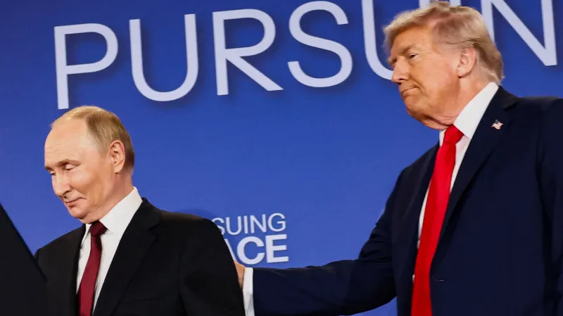 Tisková konference po summitu mezi Donaldem Trumpem a Vladimirem Putinem