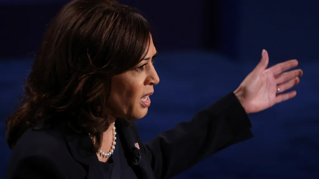 Kamala Harrisová v debatě kandidátů na viceprezidenta