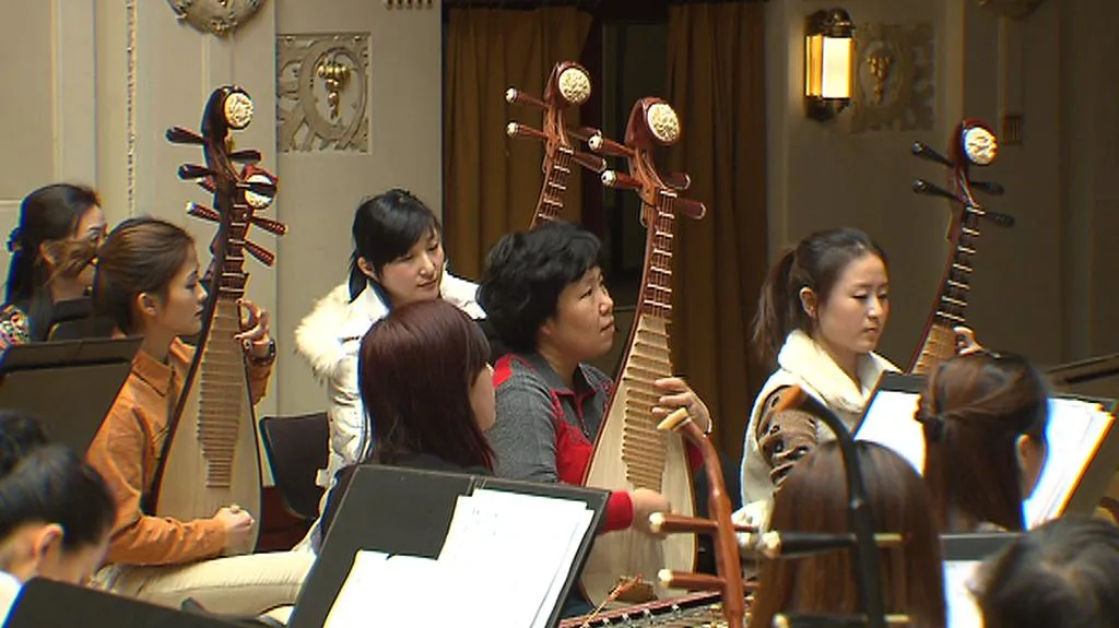 Zkouška čínského orchestru