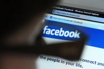 Zvažte, co dáváte na Facebook. Mohou vás vykrást