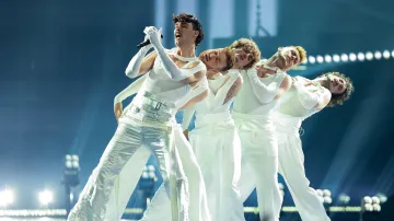 Český zpěvák ADONXS na Eurovizi 2025