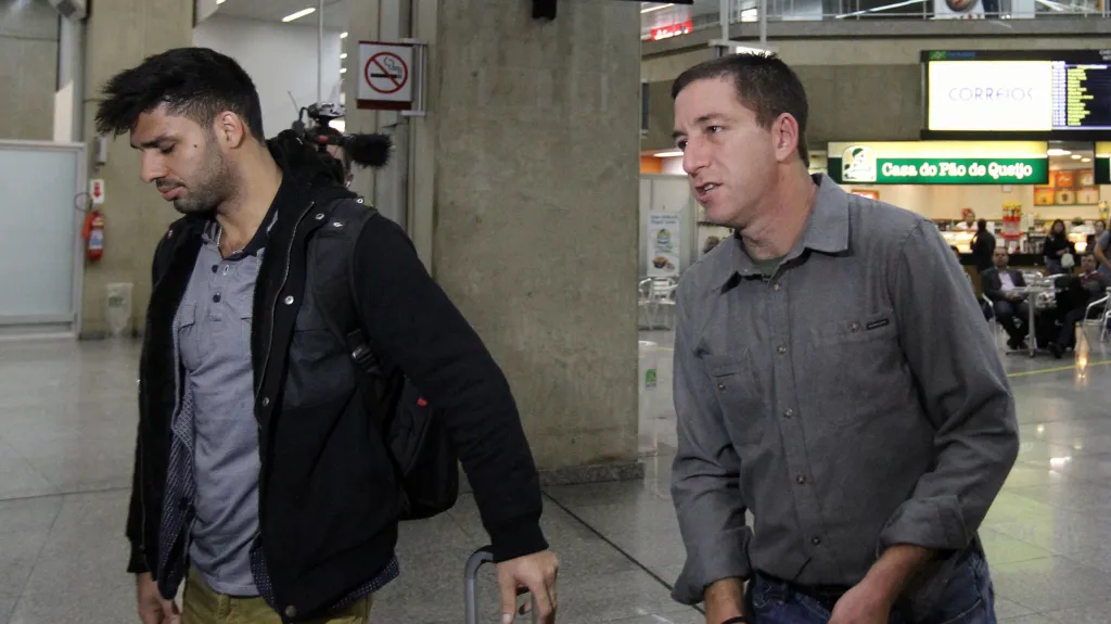 Glenn Greenwald (vpravo) a David Miranda