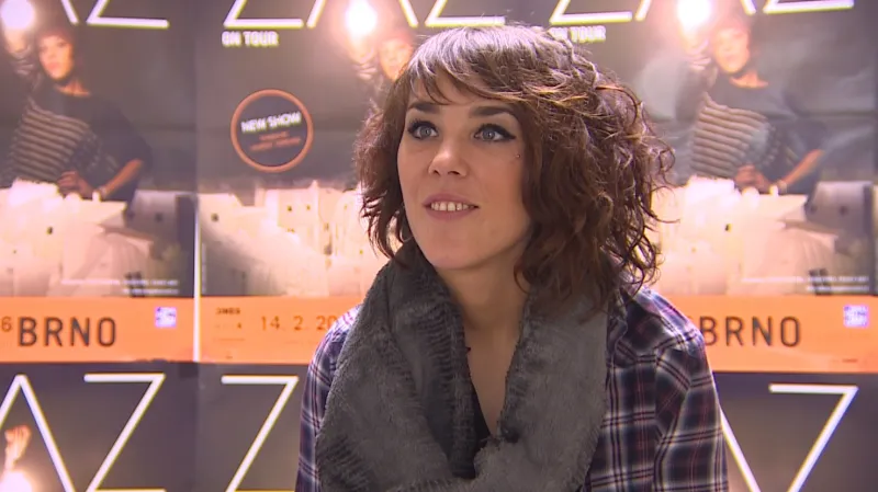 Zaz začínala zpívat na ulici, dnes vyprodává koncertní sály