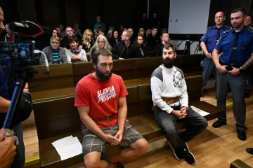 Za nenávistné výroky o Ukrajincích uložil soud Tušlovi a Čermákovi nepravomocně vězení šest a deset měsíců