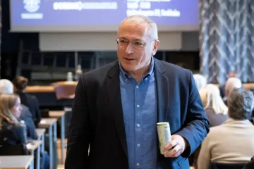 Ruská FSB stíhá exilové kritiky Kremlu včetně Chodorkovského