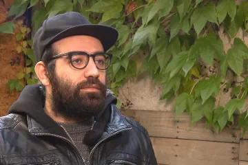 Kdyby Asada svrhli včas, islamisté by nepřišli, říká muž, který jejich hrůzy odtajňuje světu