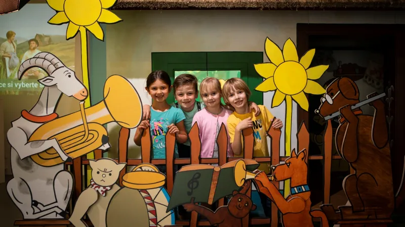 Z výstavy Večerníček má narozeniny