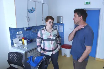 Rodinám s vážně nemocnými dětmi pomáhá koordinátor. Pilotní projekt zkouší například v Motole