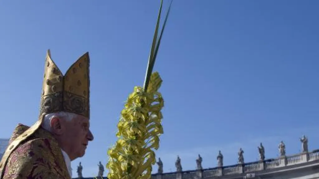 Papež při mši ve Vatikánu