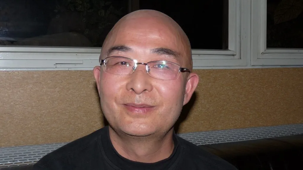 Liao I-wu