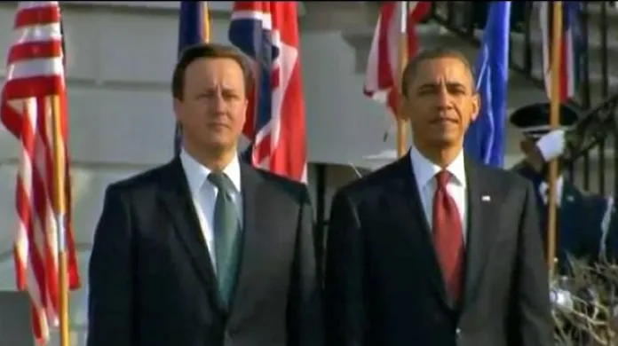 Asi vůči Sýrii přitvrdíme, připustil Cameron před schůzkou s Obamou