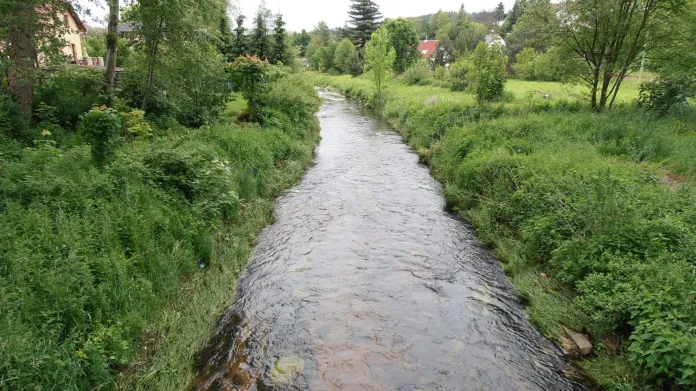 Rozvodněná řeka - Lužická Nisa
