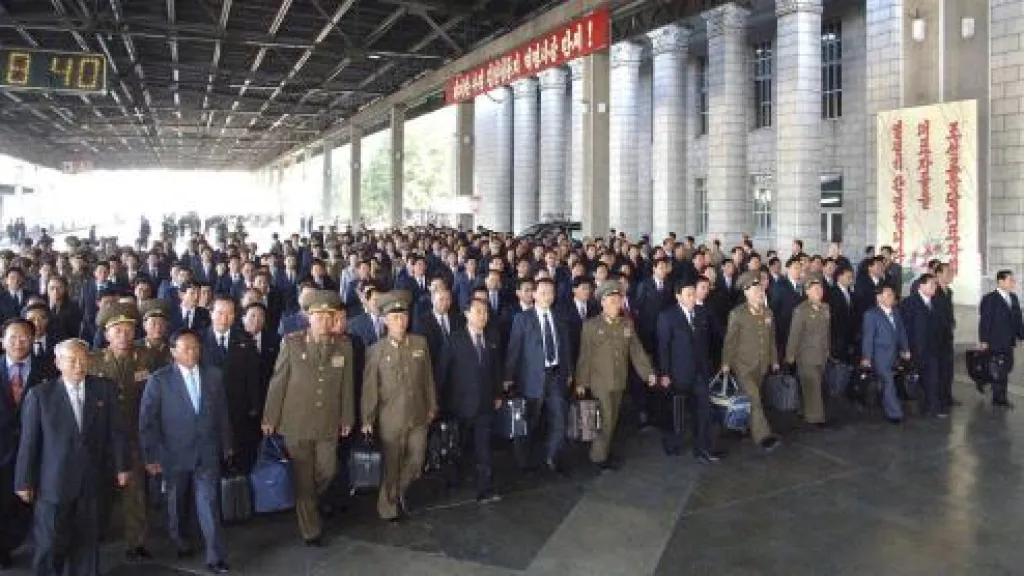 Delegáti přijíždí na kongres Korejské strany práce