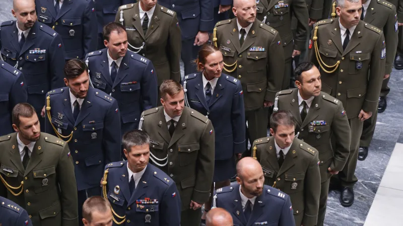 Slavnostní nástup vojáků na Vítkově