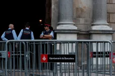 Separatisté obviněni ze vzpoury, katalánská policie vstoupila do budov regionální vlády