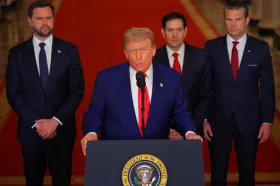 Íránské jaderné provozy byly při útocích USA zcela zničeny, řekl Trump
