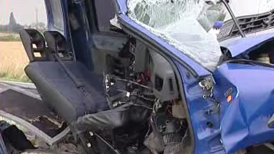 Při tragické nehodě vyjel Lubinou řízený automobil do protisměru, kde se bočně srazil s nákladním vozem a narazil do dalšího osobního vozu. Nákladní vůz vjel do protisměru, kde narazil do dodávky, jejíž řidič i přes pomoc záchranářů podlehl následkům zranění.