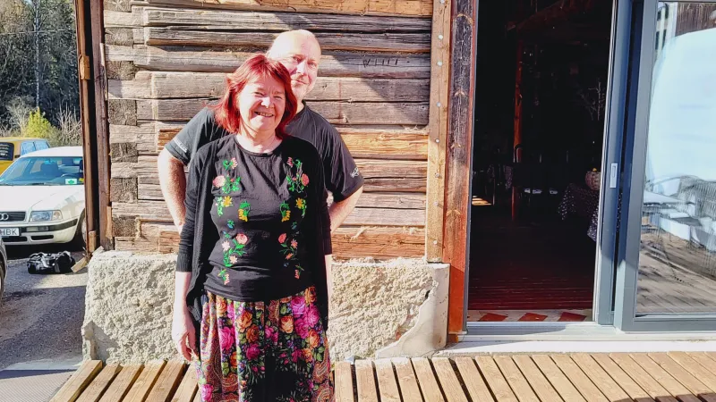 Majitelé vinařství Veinivilla ve vesnici Valgejoe v severním Estonsku – Tiina a Allan Kuulerovi