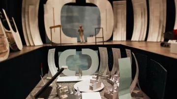 Stavba kulis ve studiu ČT