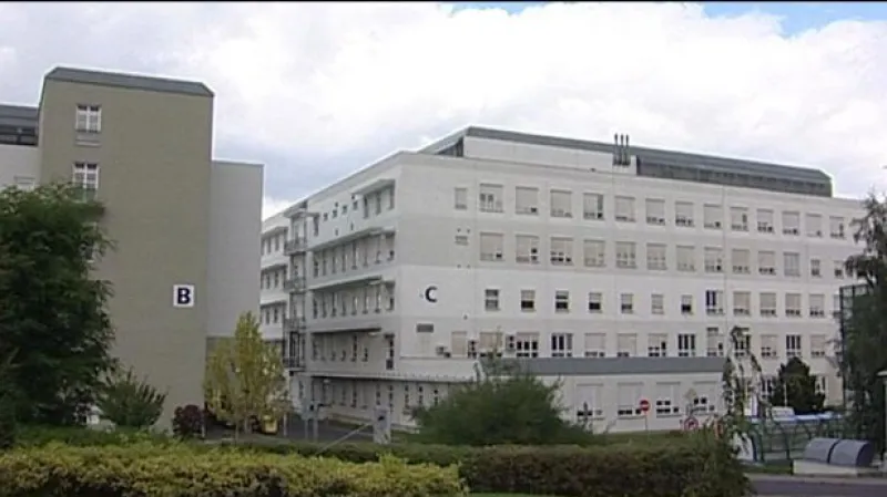 Alena Dernerová, Radek Scherfer a Petr Holub v Událostech, komentářích