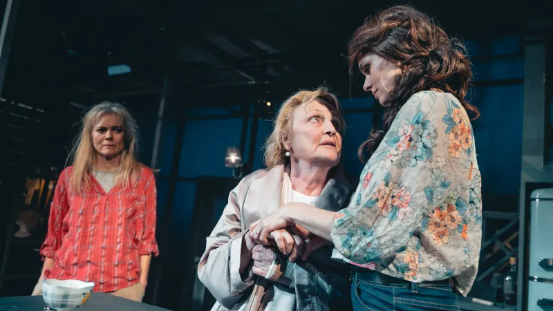 Srpen v zemi indiánů (Divadlo na Vinohradech)