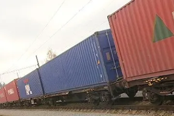 Zahraniční obchod v březnu překvapil rekordním přebytkem