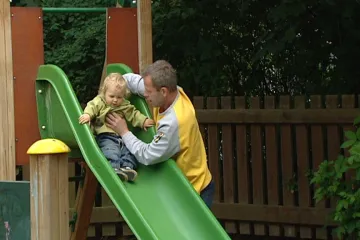 Alimenty během na dlouhou trať, platí se třeba i z nemocenské