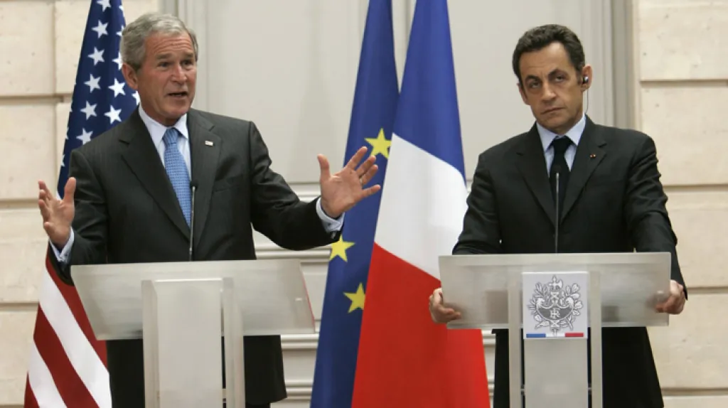 Prezidenti Bush a Sarkozy